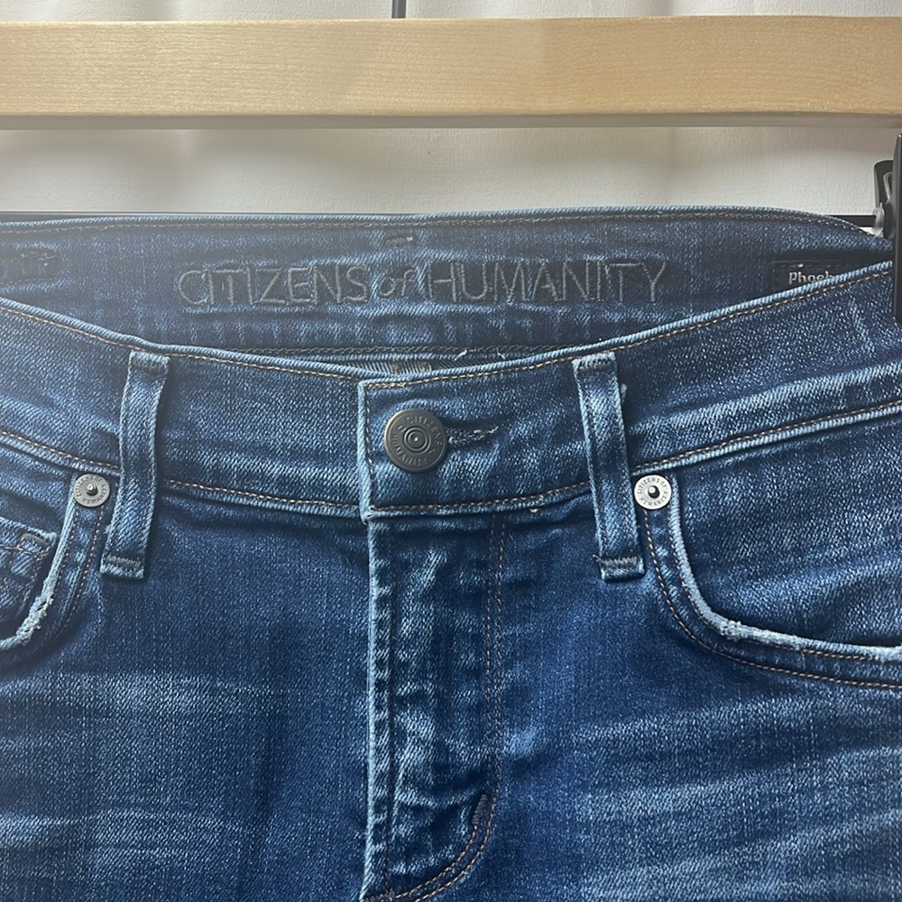 Citizens of Humanity Dark Wash Phoebe Slim Straight Crop Jeans- 24 - Picture 4 of 8